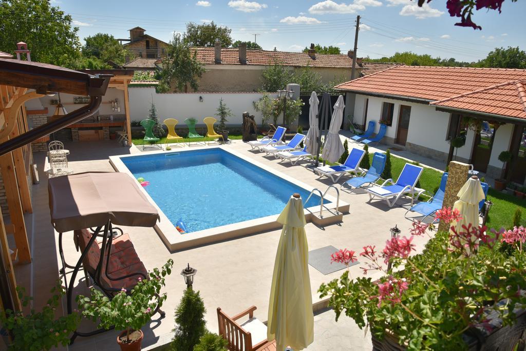 Guest House Zlateya Madara Exteriér fotografie