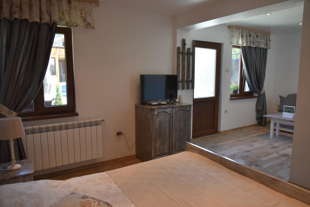 Guest House Zlateya Madara Exteriér fotografie