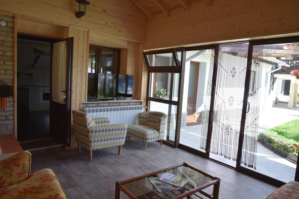 Guest House Zlateya Madara Exteriér fotografie