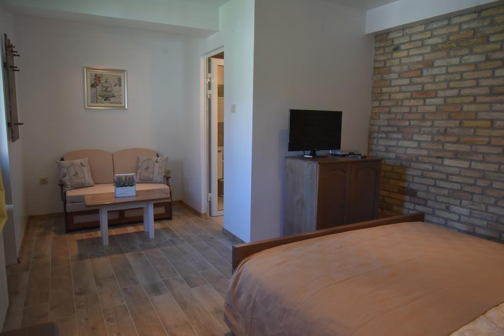 Guest House Zlateya Madara Exteriér fotografie